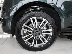 2024款 3.0 L6 400PS 盛世加长版