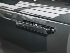 2024款 3.0 L6 400PS 盛世加长版