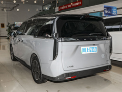 2024款 605km 高山加长续航版 七座
