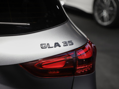 2024款 AMG GLA 35 4MATIC