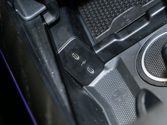 2024款 E 300 L 豪华型