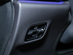 2024款 E 300 L 豪华型