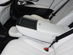 2024款 E 300 L 豪华型