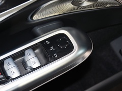 2024款 E 300 L 豪华型