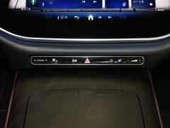 2024款 E 300 L 豪华型