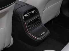 2024款 E 300 L 尊贵型