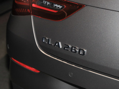 2024款 CLA 260 4MATIC 猎跑车