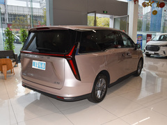 2023款 2.0T 奢享版