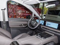 2023款 2.0T 奢享版
