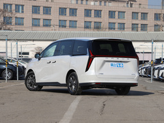 2023款 2.0T 奢享版