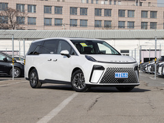 2023款 2.0T 奢享版