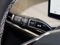 2023款 2.0T 旗舰版