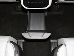 2023款 2.0T 旗舰版