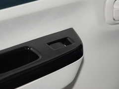 2023款 EDi 1.5L 舒适型 7座