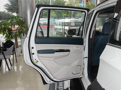 2023款 EDi 1.5L 舒适型 7座