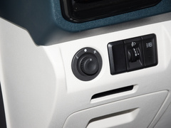 2023款 EDi 1.5L 舒适型 7座
