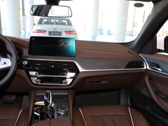 2023款 改款 530Li 领先型 M运动套装