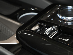 2024款 eDrive 35L 尊享型 豪华套装