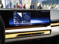 2024款 eDrive 35L 尊享型 豪华套装