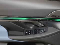 2024款 eDrive 35L 尊享型 豪华套装
