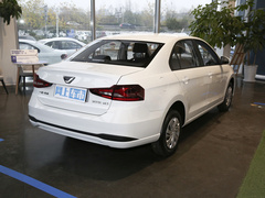 2024款 1.5L 手动进取版
