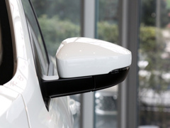 2024款 1.5L 手动进取版
