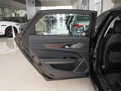 2024款 2.0T P250 两驱尊享豪华版