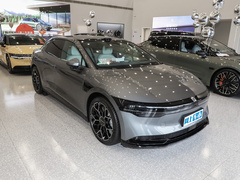 2024款 后驱智驾版 75kWh
