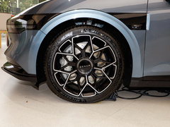 2024款 四驱智驾版 100kWh