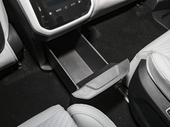 2023款 2.0T 自动臻享版