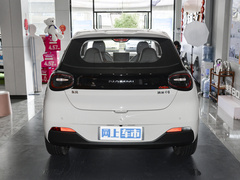 2024款 330 Plus