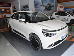 2024款 330 Plus