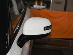 2024款 330 Plus