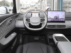 2024款 330 Plus
