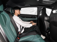 2024款 蓝鲸智电iDD 136km 智趣型
