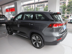 2024款 1.5T 自动尊崇型 7座