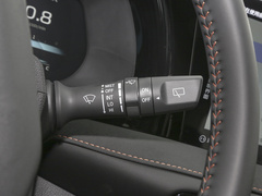 2024款 1.5T 自动尊耀型 7座
