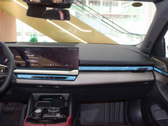 2024款 530Li 尊享型 豪华套装