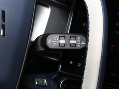2024款 C-DM 208KM 山野版