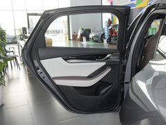 2024款 荣耀版 EV 420KM超越型