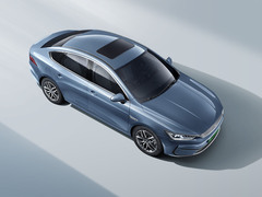2024款 荣耀版 EV 510KM卓越型