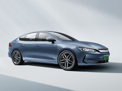 2024款 荣耀版 EV 510KM卓越型
