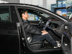 2024款 纯电 520km 后驱AR-HUD版