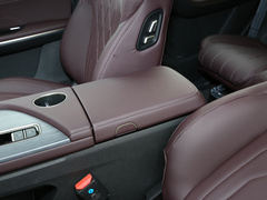 2024款 2.0T DCT尊贵版 5座