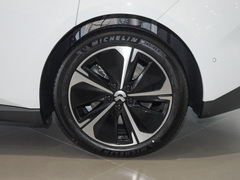 2024款 75kWh Touring