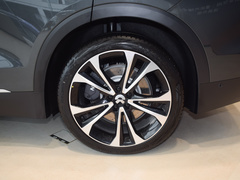 2024款 75kWh 行政版