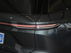 2024款 100kWh 行政版