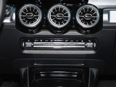 2024款 EQB 260