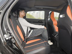 2024款 1.5T 尊贵运动型