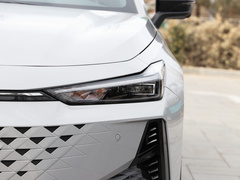 2024款 1.5T 尊贵运动型
